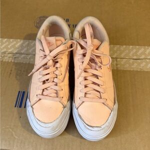 Nike Women's Peach Sneakers